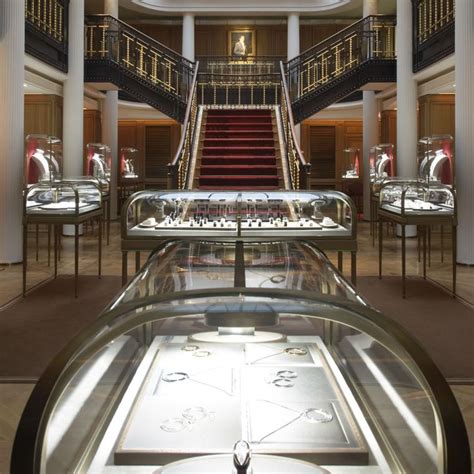 buying cartier trinity in paris flagship|cartier paris.